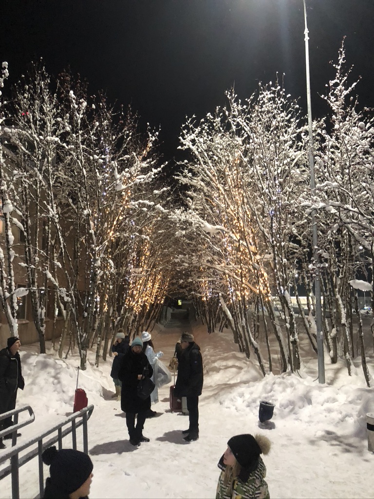 Выход из аэропорта Мурманска